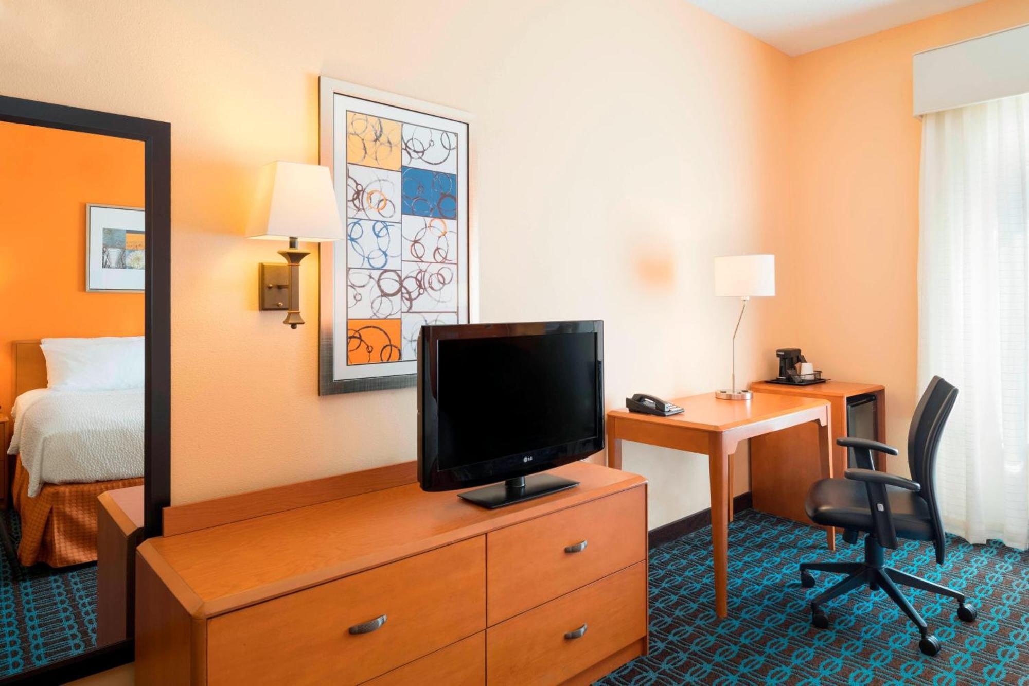 Fairfield Inn & Suites By Marriott State College Exterior foto