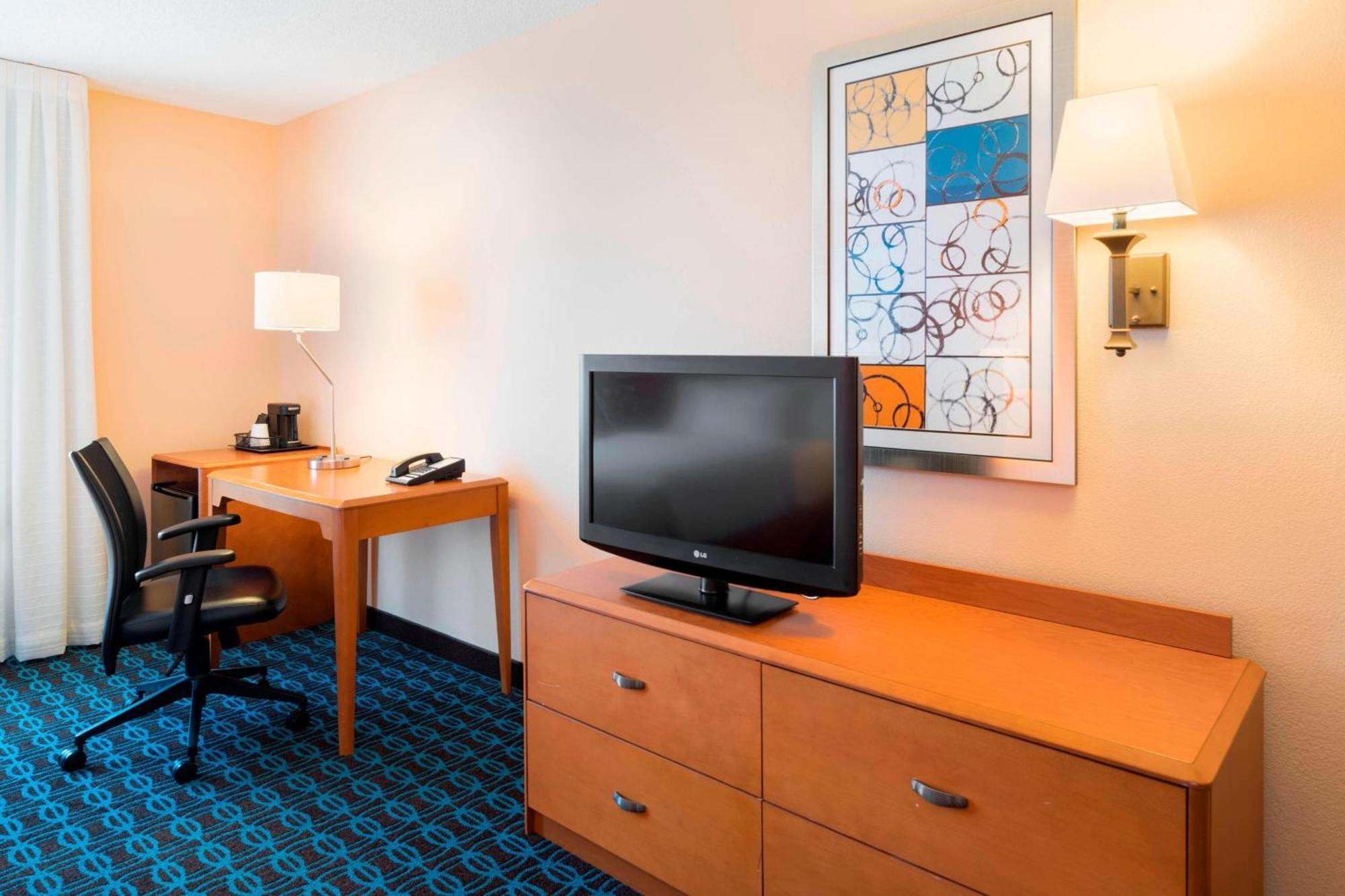 Fairfield Inn & Suites By Marriott State College Exterior foto